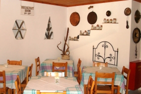 Leandros Hotel