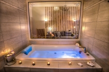 Superior Suite with Outdoor Heated Jacuzzi - Sea View